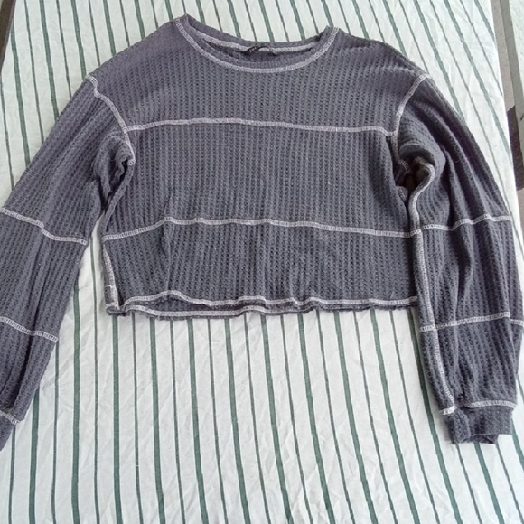 SHEIN Tops - Womans XS SHEIN Gray Waffle Knit Ribbed Cropped Top Long Sleeve Casual Grunge
